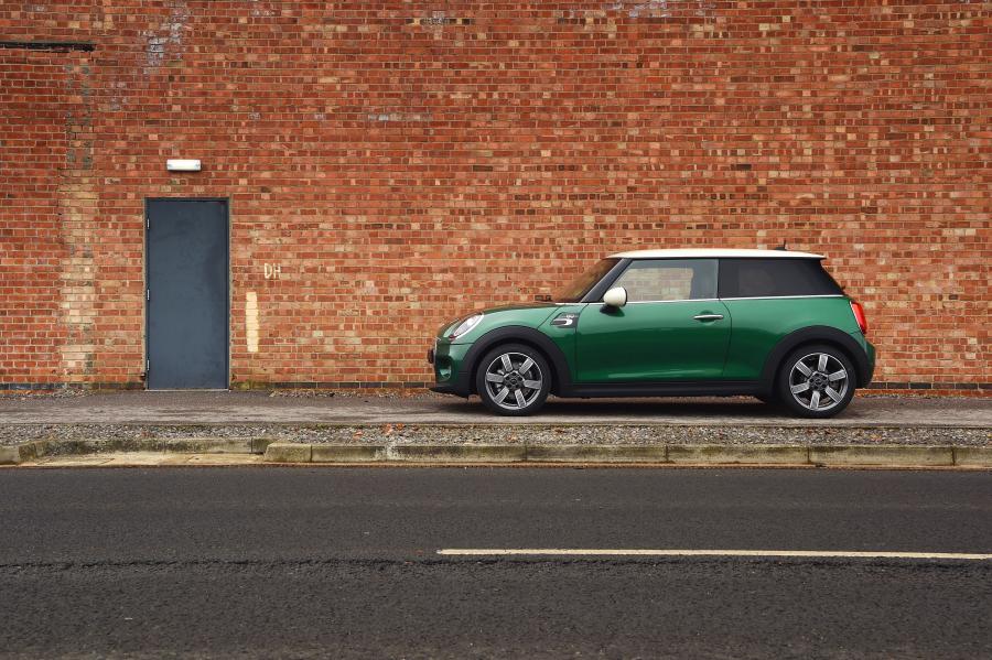  Mini Cooper 60 Years Edition (F56) 2019 года  (WW) (фото 9 из 189)